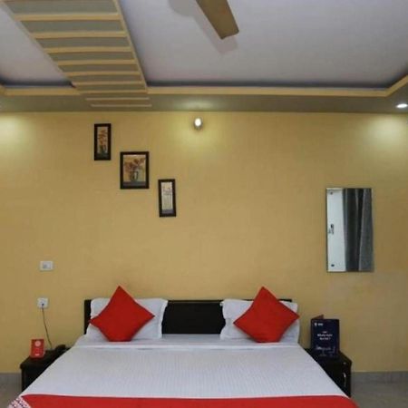 Hotel S K Palace Lucknow , Best Hotel In Lucknow , Hotel In Transport Nagar Lucknow ,Budget Hotels In ラクナウ エクステリア 写真